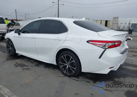 2019 Toyota Camry Se z USA, uszkodzony, nr VIN 4T1B11HK2KU209782